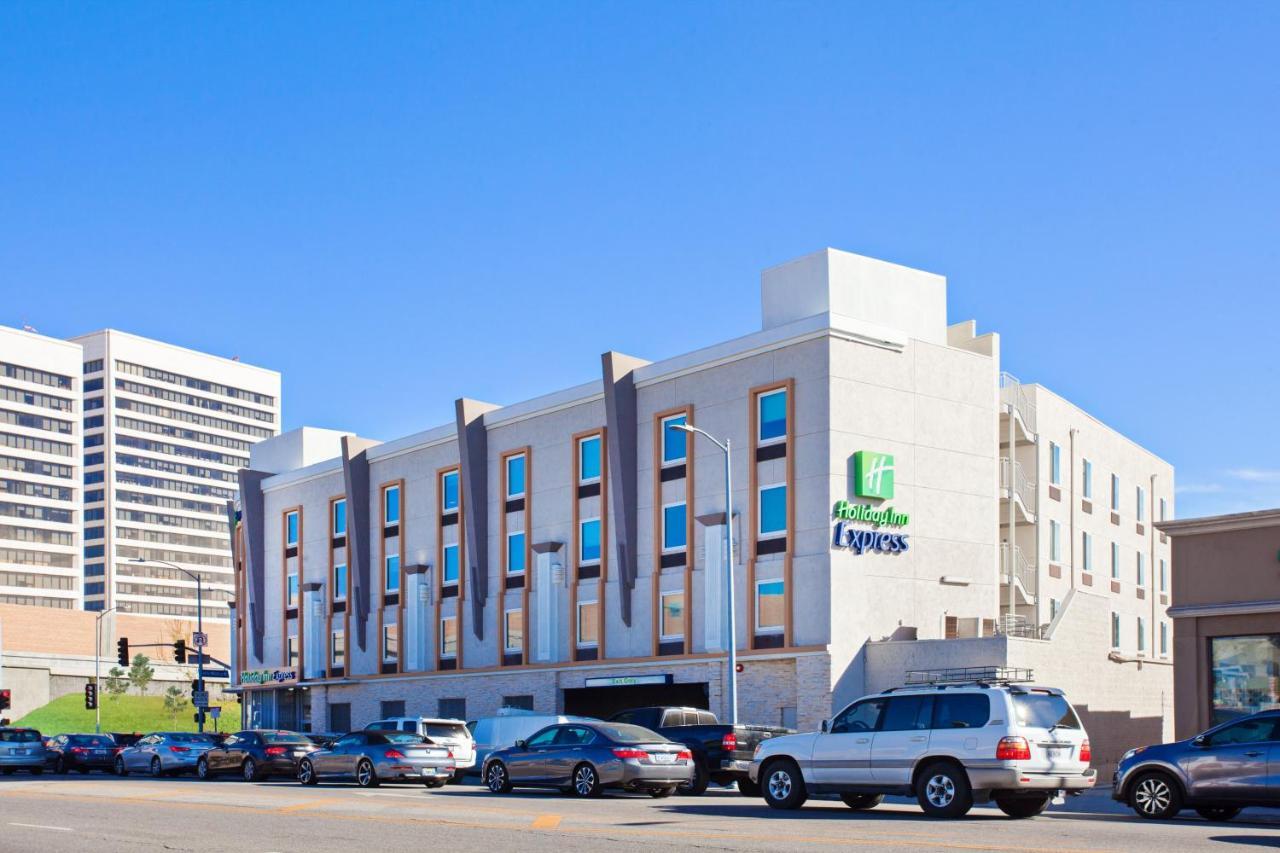 Holiday Inn Express West Los Angeles, An Ihg Hotel Exterior photo